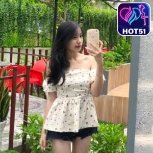 Read more about the article Hot51 vs Bigo Live: Mana yang Lebih Baik 2026